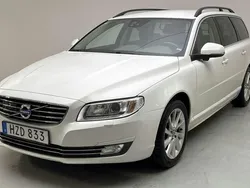 Vit Begagnad 2016 Volvo V70 Momentum Kombi | 192 000 kr