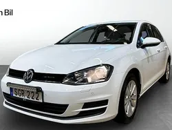 Vit Begagnad 2016 VW Golf VII Sedan | 124 900 kr (Marknadspris)