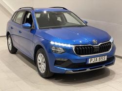 Candy white Begagnad 2024 Skoda Kamiq Selection SUV | 254 900 kr (Marknadspris)