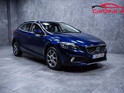 Blå Begagnad 2015 Volvo V40 CC Ocean Race Kombi | 144 800 kr (Marknadspris)