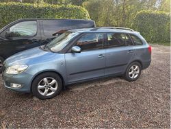 Grå Begagnad 2012 Skoda Fabia Elegance Kombi | 27 000 kr (Marknadspris)