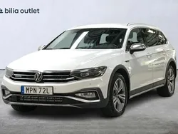 Vit Begagnad 2020 VW Passat Alltrack Executive Kombi | 249 900 kr (Marknadspris)