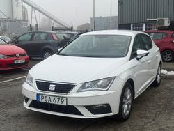 Vit Begagnad 2017 Seat Leon Style Halvkombi | 109 990 kr (Marknadspris)