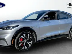 Grå (grey) Begagnad 2021 Ford Mustang Mach-E SUV | 389 900 kr (Marknadspris)