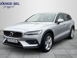 Silver Begagnad 2021 Volvo V60 CC Kombi | 329 000 kr (Marknadspris)