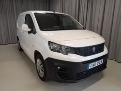 Vit Begagnad 2019 Peugeot Partner Minibuss | 169 900 kr (Lite dyr)