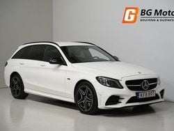Vit Begagnad 2021 Mercedes C300e AMG Kombi | 299 900 kr (Superpris)