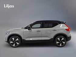 Grå Begagnad 2024 Volvo XC40 Core SUV | 399 000 kr