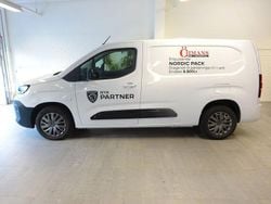 Vit Begagnad 2024 Peugeot Partner Van | 349 900 kr
