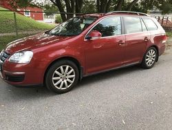 Röd Begagnad 2009 VW Golf Kombi | 29 000 kr (Bra pris)