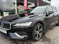 Svart Begagnad 2020 Volvo V60 Inscription Kombi | 329 900 kr (Marknadspris)