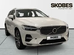 Vit Begagnad 2025 Volvo XC60 Plus SUV | 704 500 kr