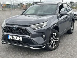 Mörkgrå Begagnad 2021 Toyota RAV4 Active SUV | 168 000 kr
