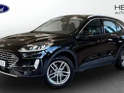 Svart (black) Begagnad 2022 Ford Kuga Titanium SUV | 244 900 kr (Bra pris)