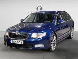 Mörkblå Begagnad 2010 Skoda Superb Elegance Kombi | 74 900 kr (Lite dyr)