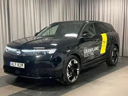 Svart Begagnad 2024 Opel Grandland Electric SUV | 499 900 kr