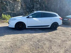 Vit Begagnad 2011 Renault Mégane GrandTour Kombi | 25 000 kr (Marknadspris)