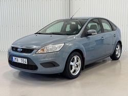 Grå Begagnad 2008 Ford Focus Halvkombi | 44 900 kr (Lite dyr)