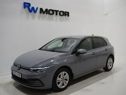 Grå Begagnad 2021 VW Golf VIII Halvkombi | 244 800 kr (Marknadspris)