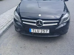 Svart Begagnad 2014 Mercedes A180 Urban Halvkombi | 119 000 kr (Bra pris)