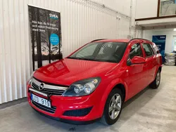 Röd Begagnad 2011 Opel Astra Kombi | 56 900 kr (Lite dyr)