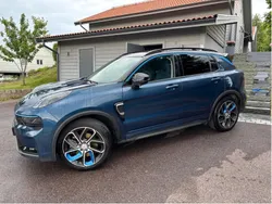 Blå Begagnad 2022 Lynk & Co 01 SUV | 295 000 kr (Marknadspris)