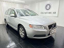 Ljusgrå Begagnad 2010 Volvo V70 Kinetic Kombi | 77 800 kr (Marknadspris)