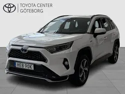 Vit Begagnad 2021 Toyota RAV4 Hybrid SUV | 389 900 kr (Marknadspris)