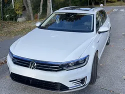 Vit Begagnad 2018 VW Passat GTE Kombi | 185 000 kr (Marknadspris)
