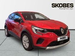 Röd Begagnad 2023 Renault Captur Zen SUV | 229 900 kr (Marknadspris)