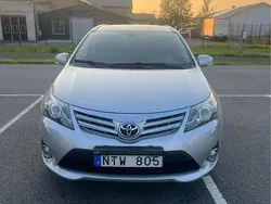 Silver Begagnad 2012 Toyota Avensis Kombi | 83 000 kr (Marknadspris)