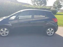 Svart Begagnad 2013 Kia Venga Comfort Halvkombi | 35 000 kr (Superpris)