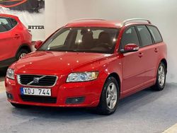 Röd Begagnad 2009 Volvo V50 Momentum Kombi | 64 900 kr (Marknadspris)