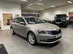 Ljusbrun Begagnad 2019 Skoda Octavia Style Kombi | 154 900 kr (Bra pris)