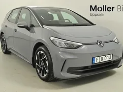 Grå (moonstone grey) Begagnad 2024 VW ID.3 Pro Halvkombi | 365 500 kr (Lite dyr)