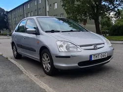 Silver Begagnad 2001 Honda Civic Halvkombi | 29 900 kr (Dyr)