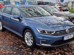 Blå Begagnad 2018 VW Passat GTE Kombi | 149 000 kr (Bra pris)