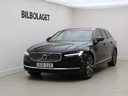 Svart Begagnad 2022 Volvo V90 Plus Kombi | 429 900 kr (Marknadspris)