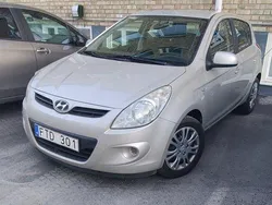 Silver Begagnad 2009 Hyundai i20 Select Halvkombi | 29 000 kr (Marknadspris)