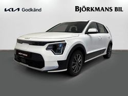 Vit (/ud/ clear white) Begagnad 2023 Kia e-Niro SUV | 369 900 kr (Dyr)