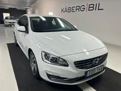 Vit Begagnad 2013 Volvo S60 Momentum Sedan | 139 900 kr (Lite dyr)