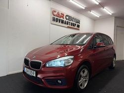 Röd Begagnad 2015 BMW 218 Sport Line Minibuss | 99 900 kr