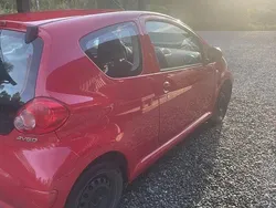 Röd Begagnad 2007 Toyota Aygo Halvkombi | 19 000 kr (Bra pris)