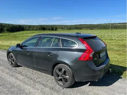Grå Begagnad 2014 Volvo V60 Momentum Kombi | 117 000 kr (Bra pris)