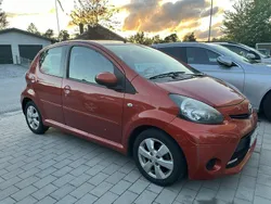 Orange Begagnad 2012 Toyota Aygo Halvkombi | 34 000 kr (Bra pris)