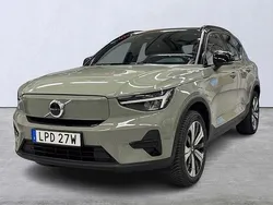 Flerfärgad Begagnad 2022 Volvo XC40 Core SUV | 344 900 kr