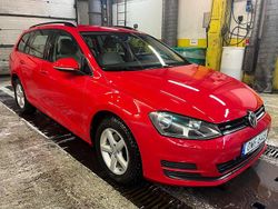 Röd Begagnad 2016 VW Golf VII Kombi | 105 000 kr (Bra pris)