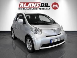 Silver Begagnad 2009 Toyota iQ Halvkombi | 39 000 kr (Marknadspris)