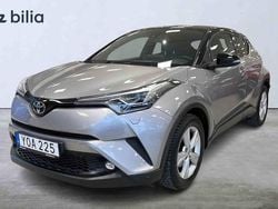 Grå Begagnad 2018 Toyota C-HR SUV | 179 900 kr