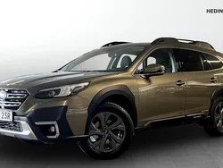 Grön (black) Begagnad 2022 Subaru Outback SUV | 319 900 kr (Bra pris)